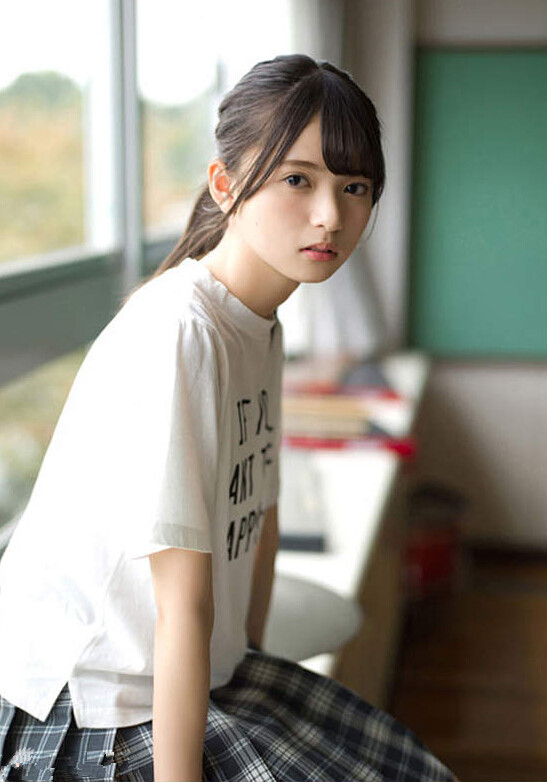 日本清纯美少女制服写真清纯可爱