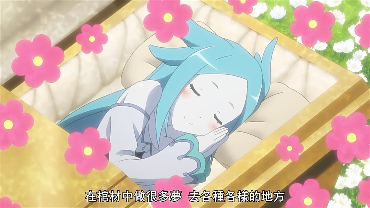 梦境中的色彩与象征，红棺材与无色棺材的燃烧之谜