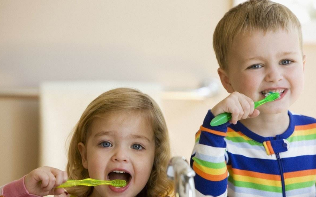 梦到牙齿掉了一颗，解密潜意识中的警示与自我成长信号