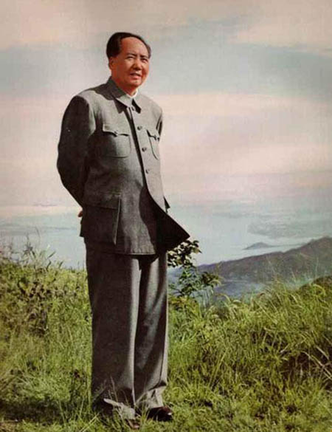 梦到井里有几条大鱼，深邃之梦的隐喻与启示