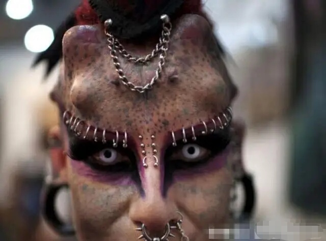 梦境迷雾，解析梦见女儿耳朵有个大洞的深层含义