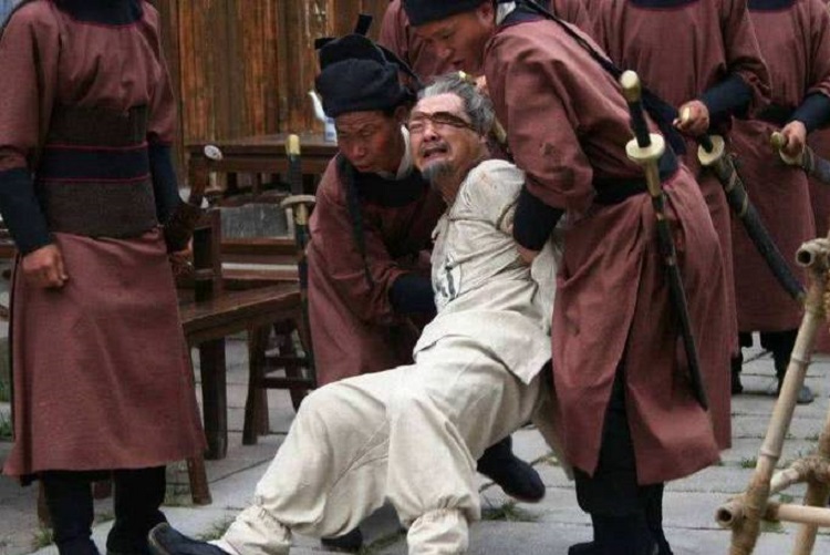 梦境中的温柔邀请，解读梦见喜欢自己的人喝醉了打电话让我陪他回家