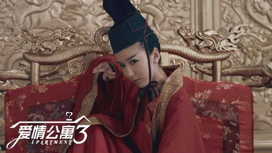 梦境中的温情重逢，梦见逝去的奶奶身着红装怀抱婴儿