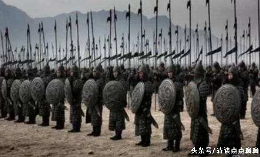 梦境中的绿色巨蟒，勇气与转变的象征