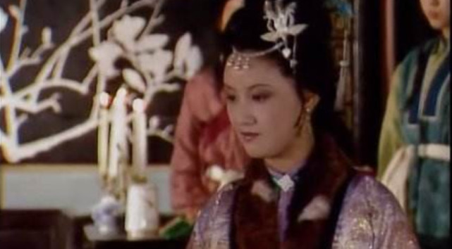 梦回亲情深处，梦见奶奶病卧床前的泪滴