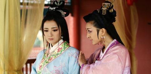 昨晚梦见自家屋顶掉瓦，预示家庭变化与内心焦虑的解析