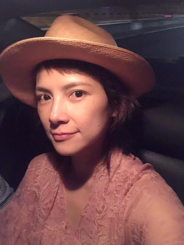 梦游深海，解读老大个的鱼从海里蹦出的梦境寓意