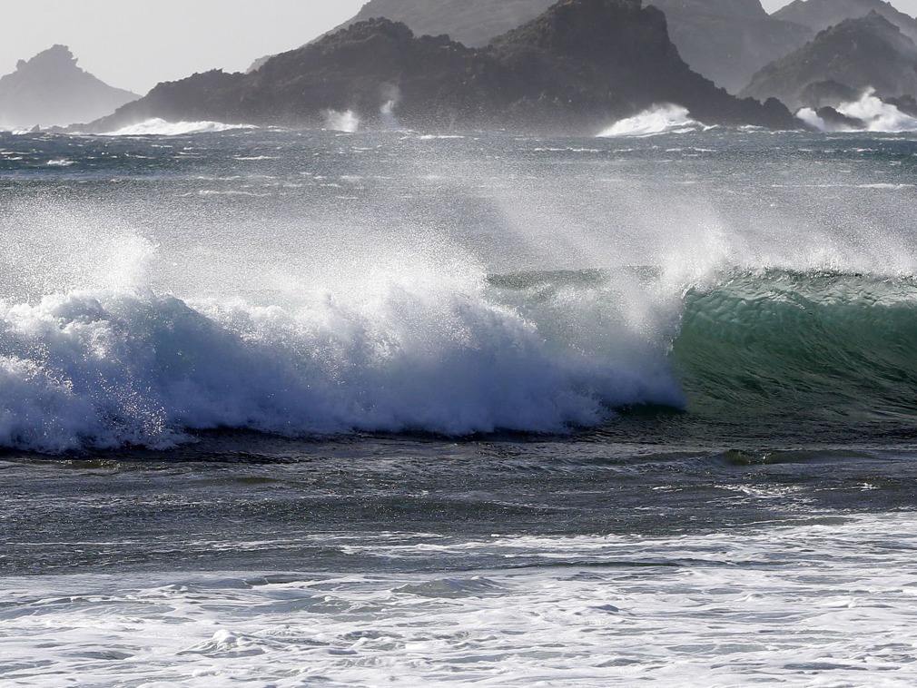 梦见刮大风自己被卷走，探索梦境背后的深层含义
