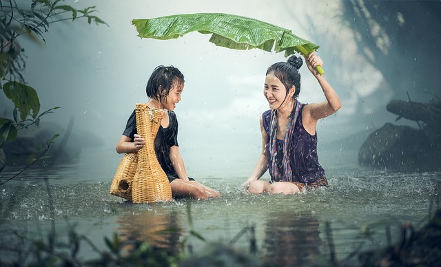 梦境中的雨，探索梦到下雨的深层含义与心理解析