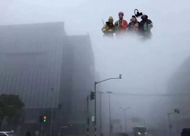 梦到大雨，深层次心理与情感解析的迷雾之旅