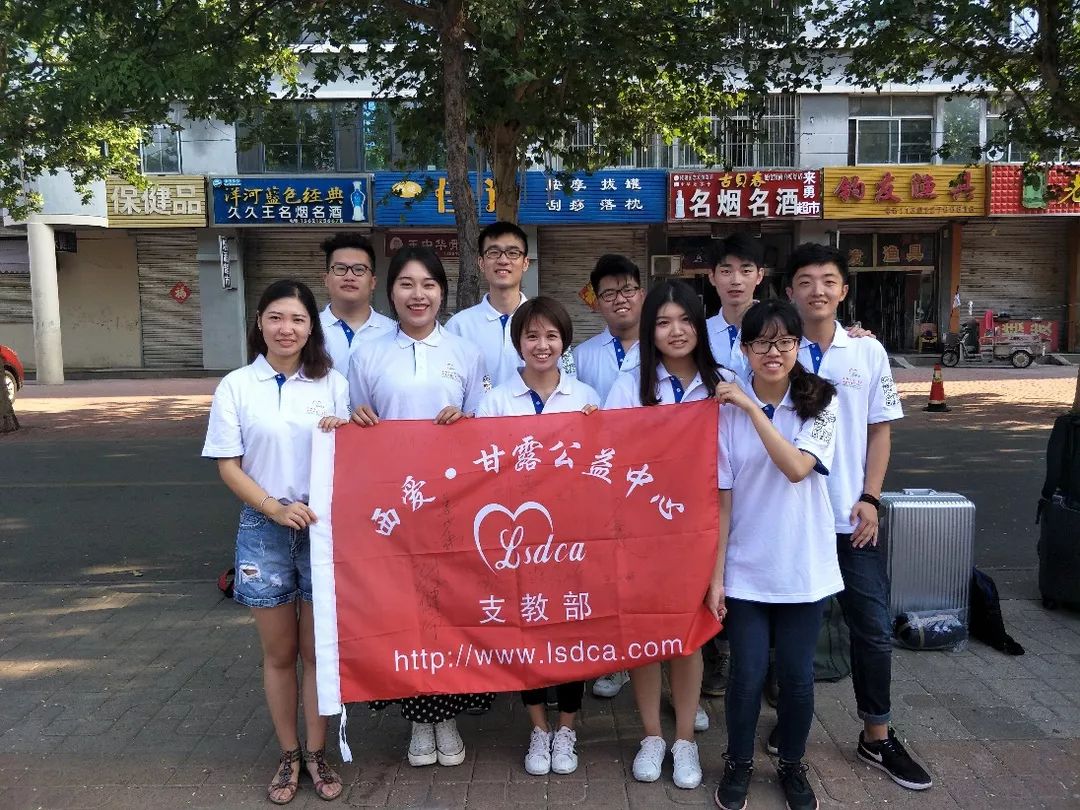 梦到黑色蜘蛛，探索梦境背后的深层含义与启示