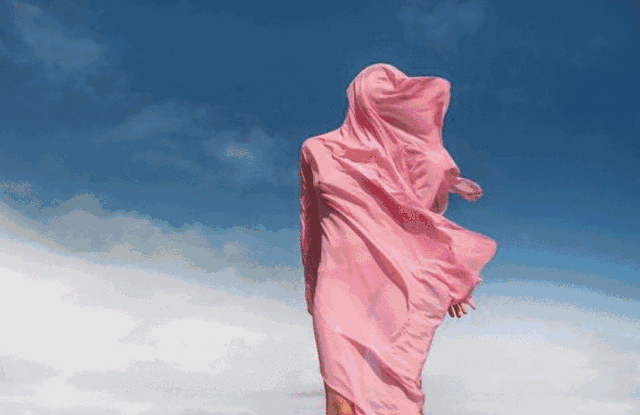 梦境交织的浪漫迷思，当现实表白与梦境相遇的微妙解析