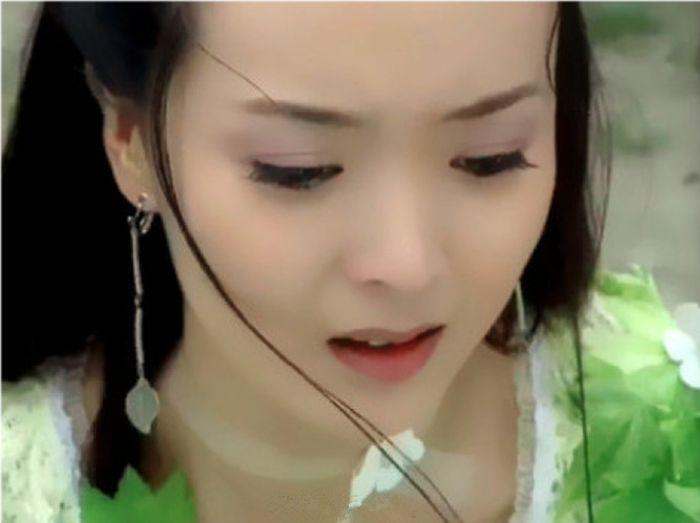 梦境中的幽灵，解读频繁梦见陌生已故者的深层含义