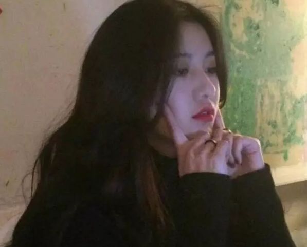 梦到一个自己喜欢的朋友变成了自己的女朋友，情感与潜意识的交织