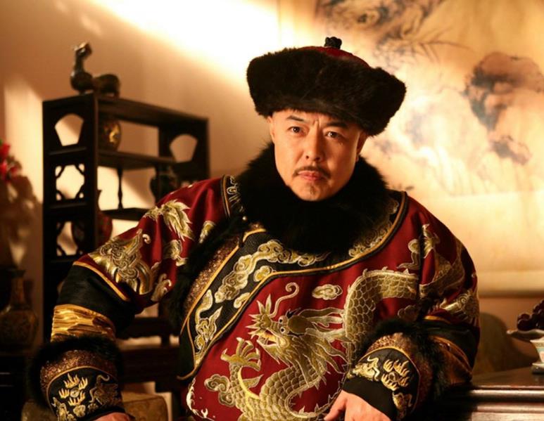 孕期梦境迷思，孕妇梦见过世爷爷的跌倒，寓意何在？