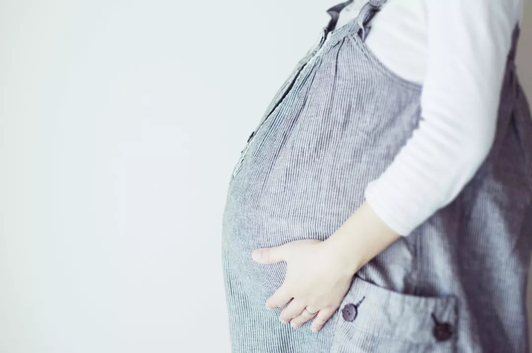 孕妇梦见自己牙齿掉了，梦境背后的深层含义与解读