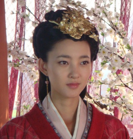 梦境解析，梦见怀上别人的孩子，对方反应背后的深层含义