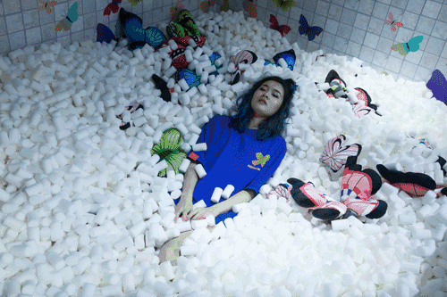 做个了噩梦而且是梦中梦，前男友到我住的一个地方来找我然后吃饭