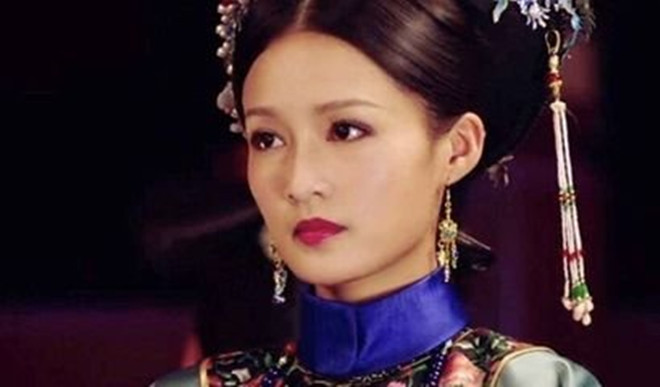 周公解梦，梦见自家地里皇上的坟墓，寓意深远，揭示未来走向
