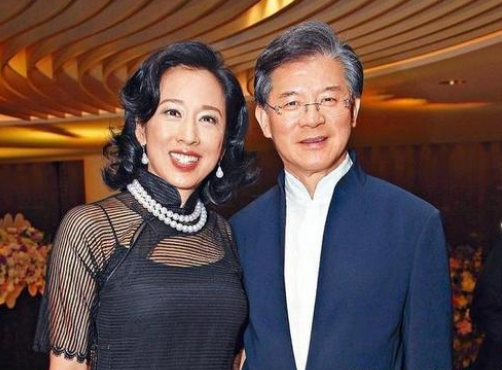 梦回亲人逝，解析梦到亲戚死了的深层含义与心理启示