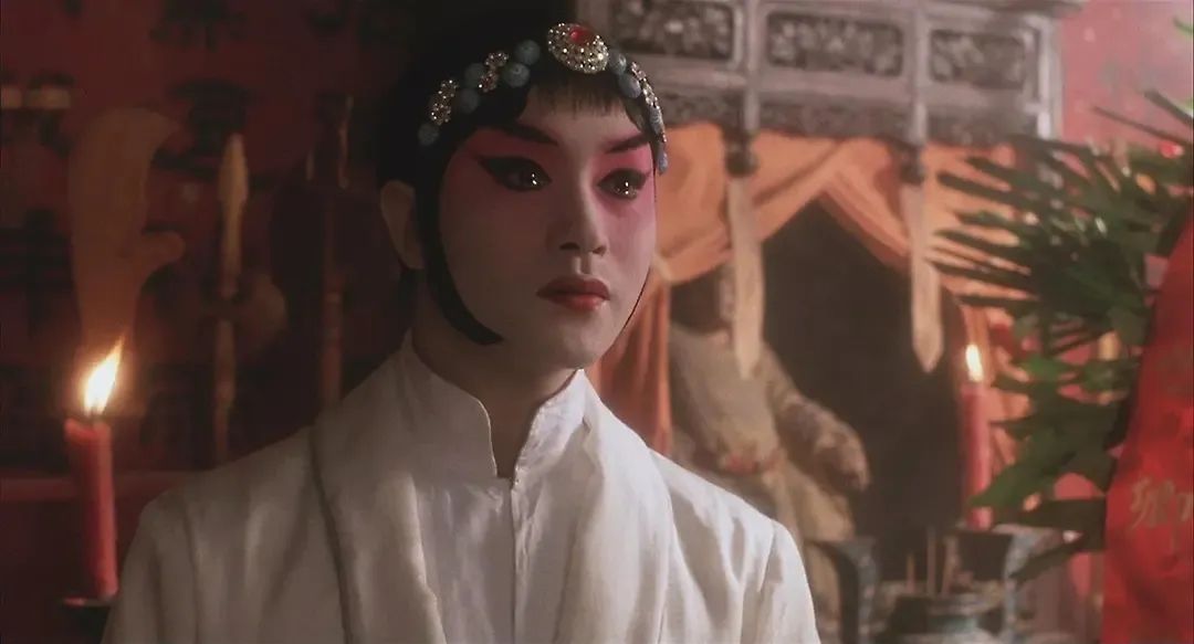 做梦梦见自己变成了女人，潜意识中的性别探索与自我认知