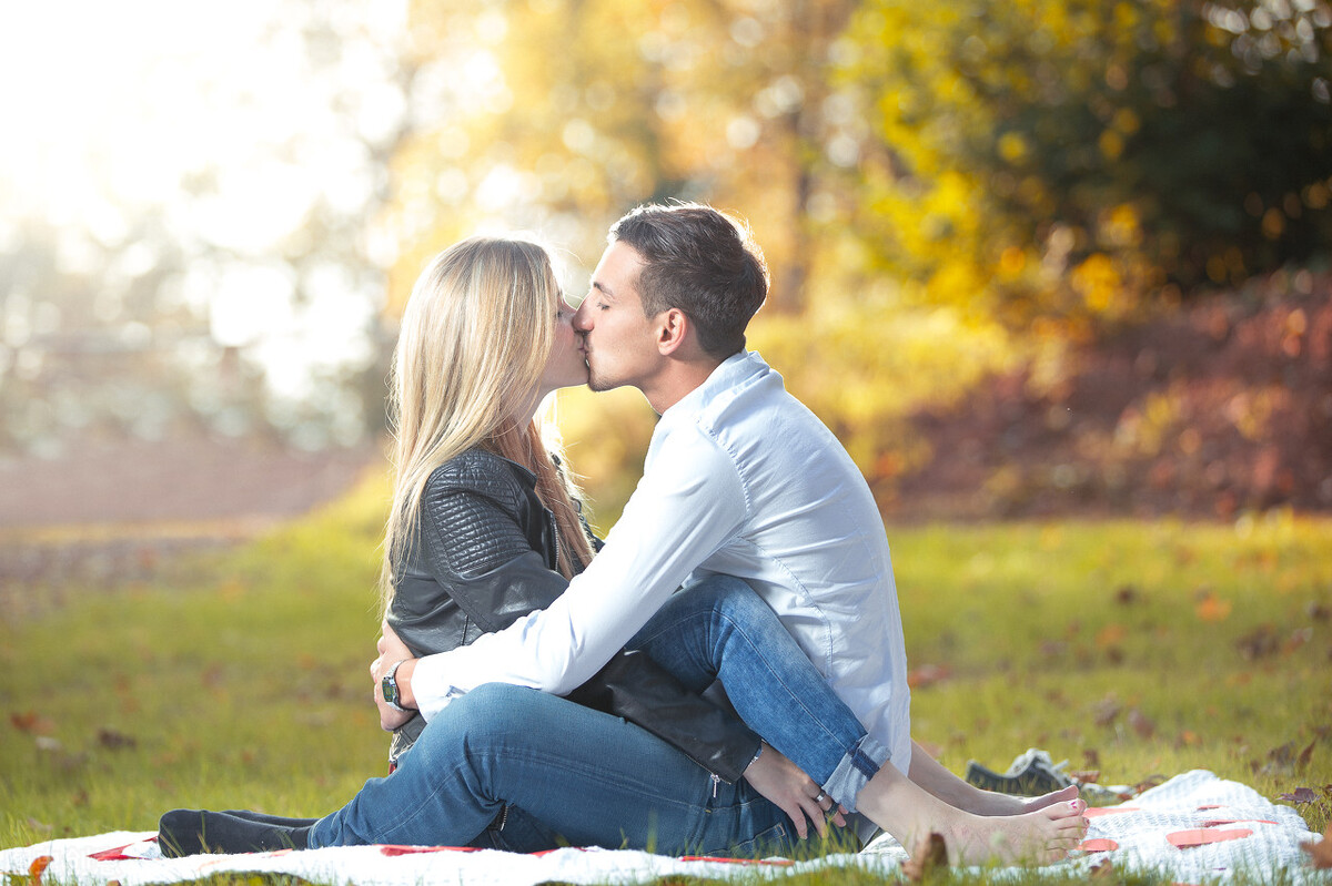梦中的影子，老公梦见别的女人的深层解析