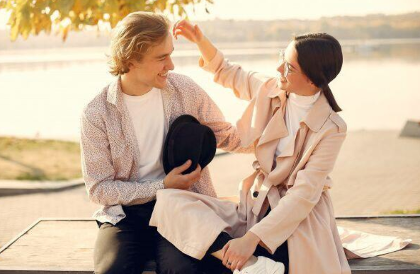 梦魇中的爱与痛，解析我昨晚梦到我老公死了，又看到一谭血，我很伤心的深层含义