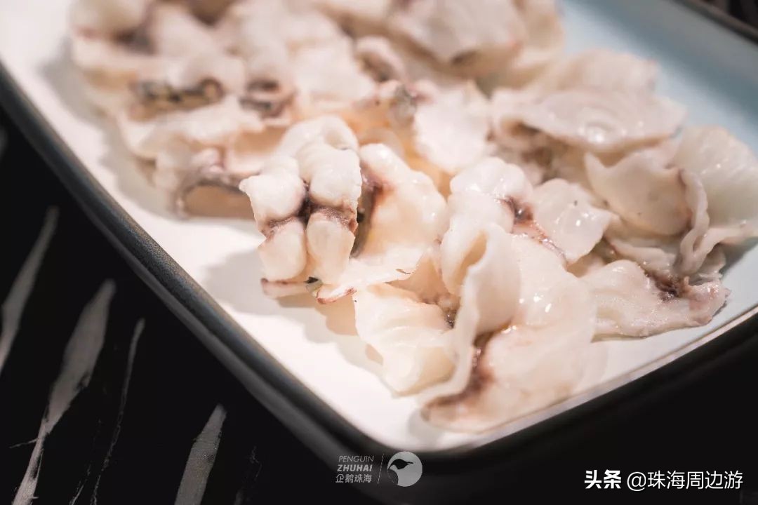 跨越生死的馈赠，解析梦境中给已故亲人喂食的深层含义