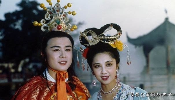 女性梦到朋友生了女儿，梦境背后的深层含义与解析