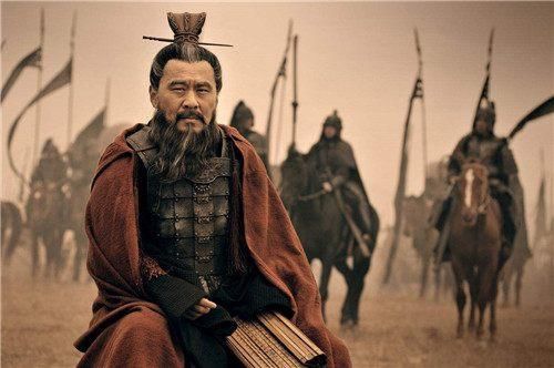 梦见自己男朋友杀了他的妈妈，深层心理与情感解析