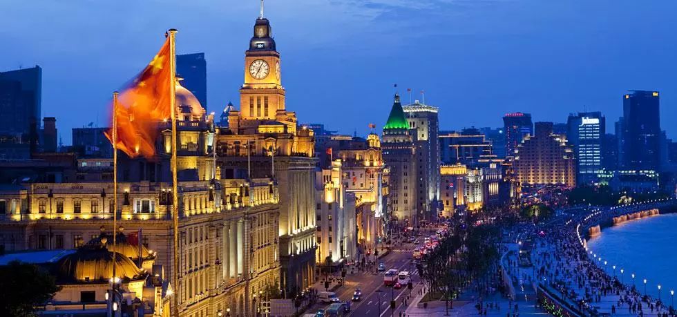 梦回往昔，与已故亲人重逢的深层含义与心灵慰藉