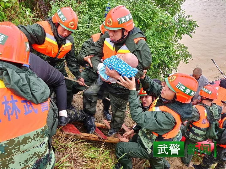 梦境中的洪流与逝者，探索梦到洪水和死人的深层含义