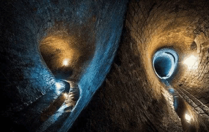 昨晚梦到我去世的亲人了，梦境背后的深层含义与心理解析