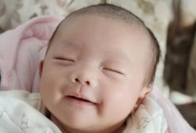 周公解梦，梦里被男人打哭醒，情感与压力的深层解析
