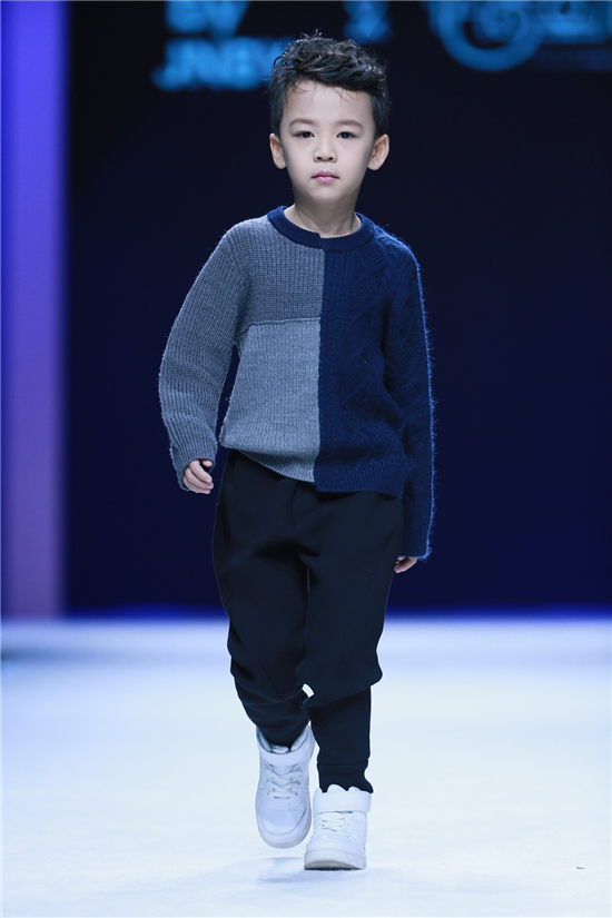 连续三晚梦回前缘，午睡再遇，他已携新欢入梦来——解析梦境中的情感纠葛与心理暗示