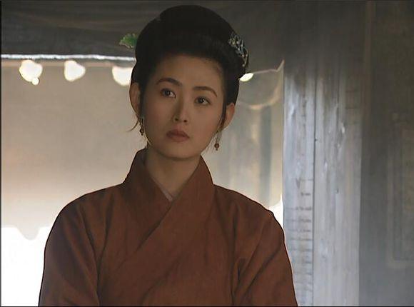 梦境的馈赠，解析梦见树上只有一个苹果让我摘了的深层含义