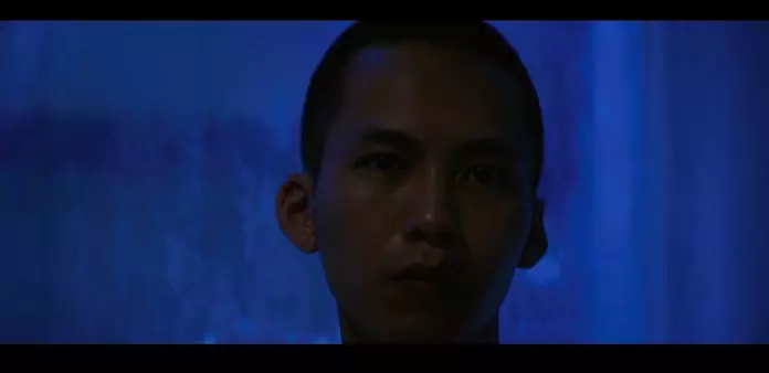 我梦到去世的哥哥恨我一眼，梦境背后的情感与解读