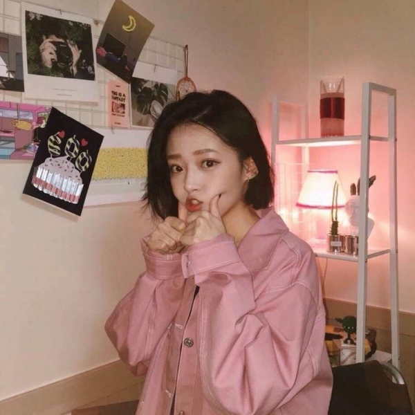梦境中的情感纠葛，解析梦见别的女人写给老公肉麻信的深层含义