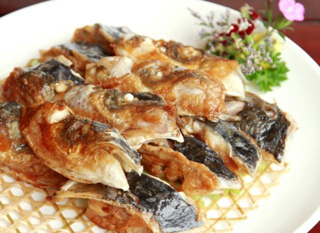 梦境迷雾，解析梦见死去的亲人吃鱼的深层含义