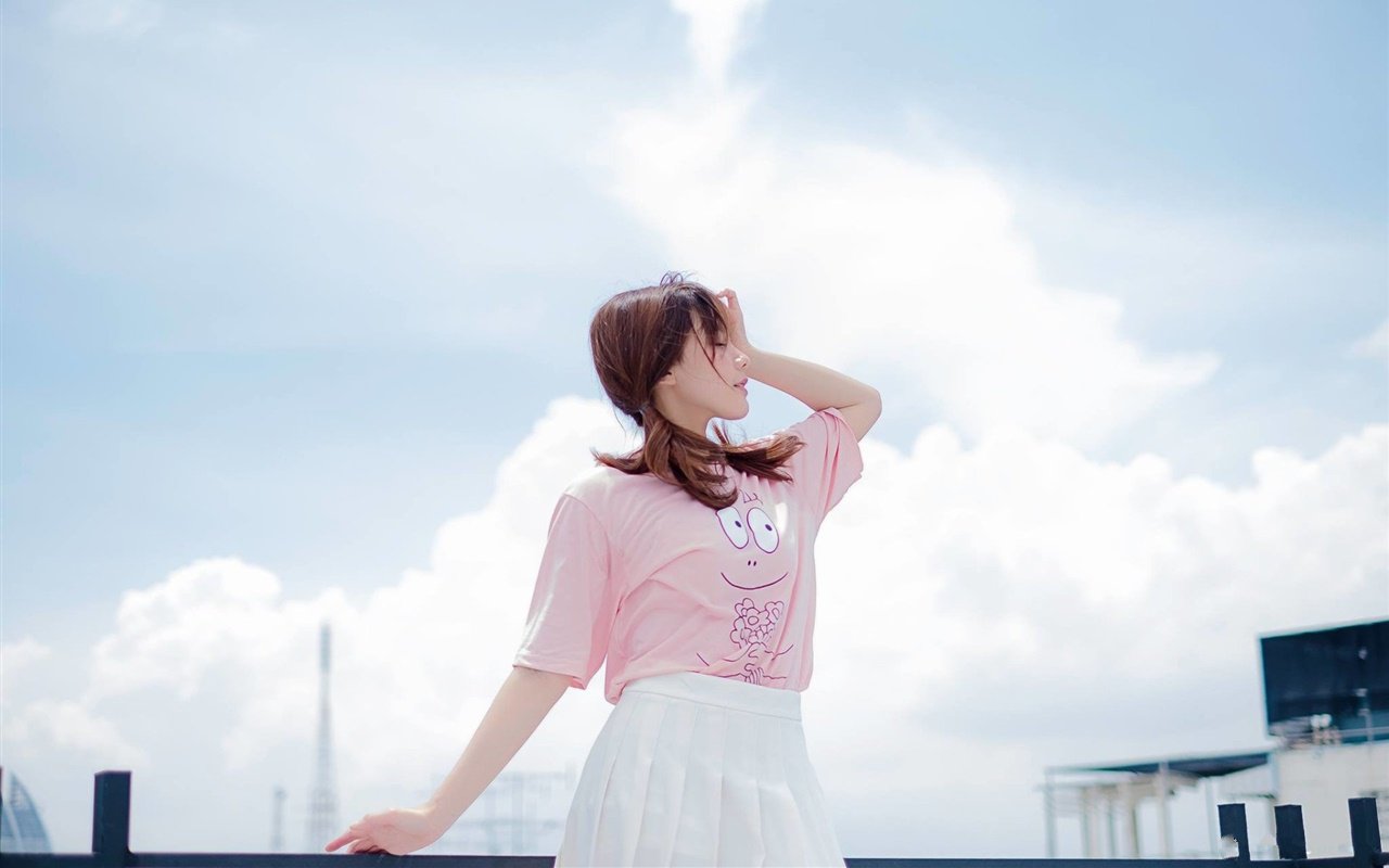 梦境交织的现实，一个高中生关于爱情与梦境的探索