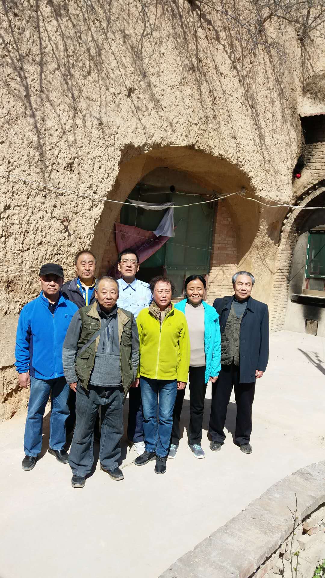 梦见回老家再走不到啥意思，探寻梦境中的故乡与内心的渴望