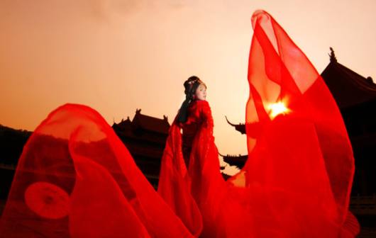离婚女人梦中诞下白净美娃，寓意何在？