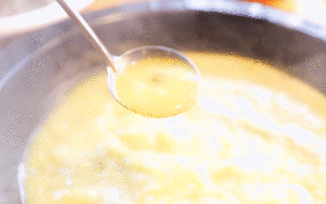 做梦梦见吃鱼好吗？——解析梦境中的味觉盛宴