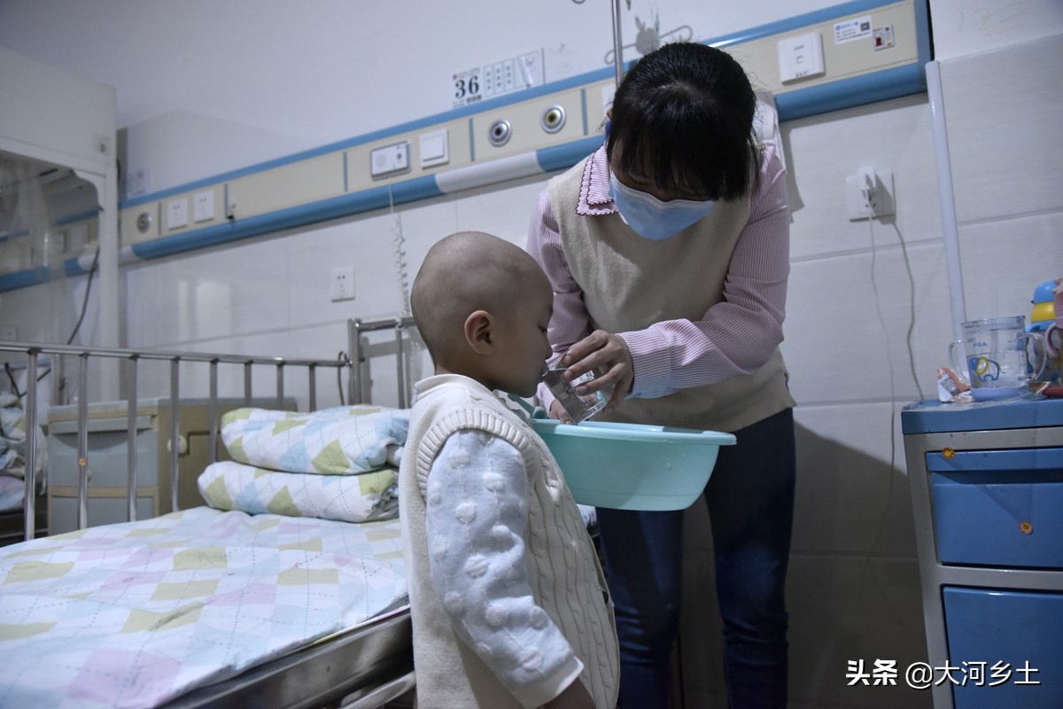梦见有人告诉自己得了癌症，梦境背后的深层含义与心理解析