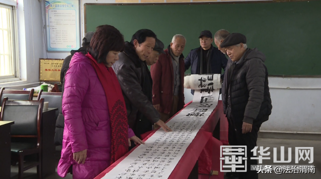 梦的迷雾，解析梦中家中老人去世后仍会动及说话的深层含义——周公解梦的启示