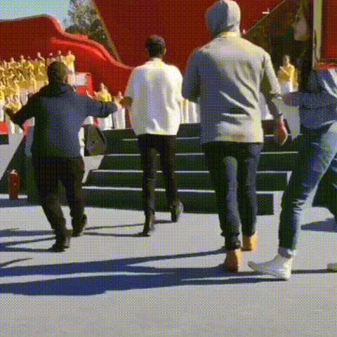 周公解梦，老梦到走路却走着走着就没路了，寓意何在？