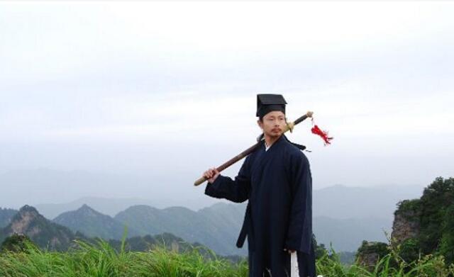 周公解梦，频繁梦见朋友惨死，梦境背后的深层含义与心理解析