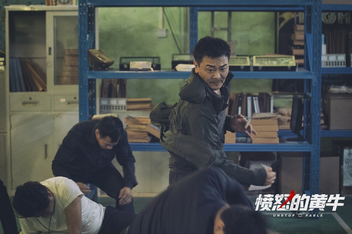 梦见亲人被绑架，梦境背后的深层含义与心理解析