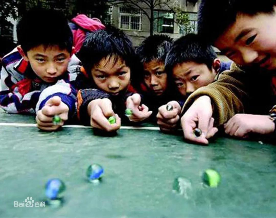 梦境中的温情之旅，解析梦见男人背着我一起走的深层含义