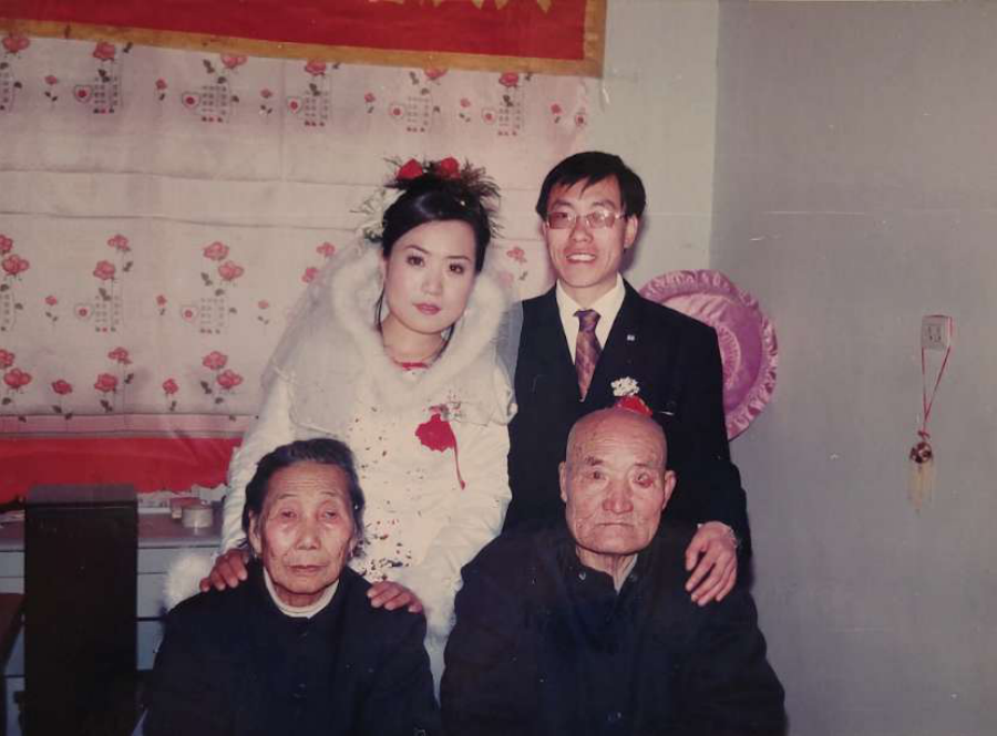 梦见奶奶和妈妈怀孕，梦境背后的深层含义与解析